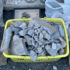 解体　コンクリート　ブロック　砕石　ガラ