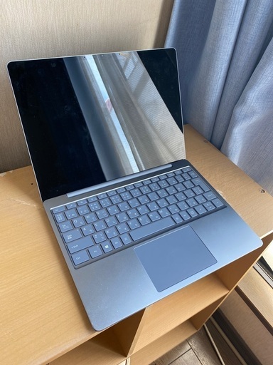 マイクロソフト Surface Laptop Go