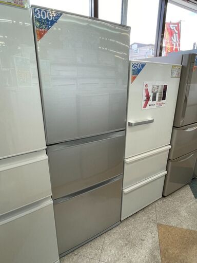 TOUSHIBA(東芝) 3ドア330L冷蔵庫 ✨定価￥89,100✨ GR-H34S 2016年 シルバー