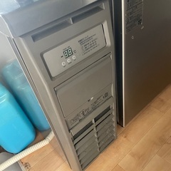 業務用台下2面冷蔵庫　フクシマガリレイ