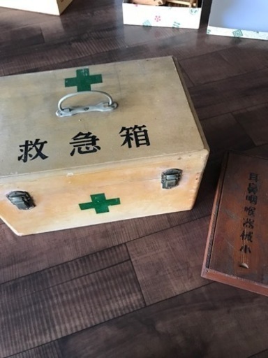 レトロな救急箱
