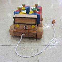 車のころころ木工おもちゃ　【J540629-12】