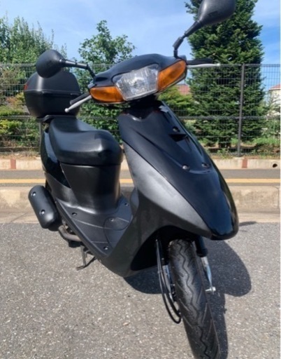 商談中　⭐レッツ2⭐️2ストなので加速が速い、バッテリー充電済み、リアBOX付き、オイル補充済み、SUZUKI、原付