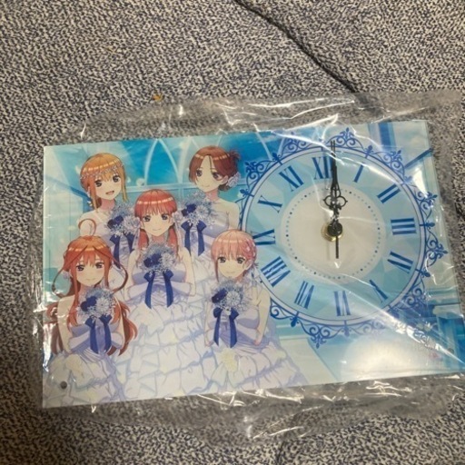 五等分の花嫁アクリル時計　Amazon限定