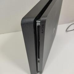 PS4本体（CUH-2200A）+コントローラー2個+FIFA20セット