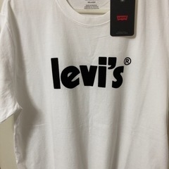 Levi’s Tシャツ新品