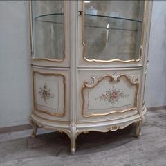 【全国発送可能！】美しいハンドペイント♪ 最高級キャビネット ロココ様式 キュリオケース 彫装飾