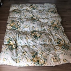 西川　羽毛布団　シングルサイズ