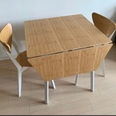 IKEA テーブルと椅子2脚