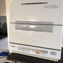 Y　Panasonic パナソニック 食器洗い乾燥機 NP-TM9-W 食洗機 乾燥機 食器洗い機 2016年製 給水 排水ホース付