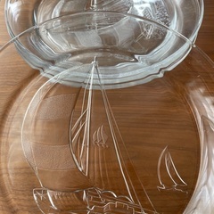 ガラスの超大皿（４枚）