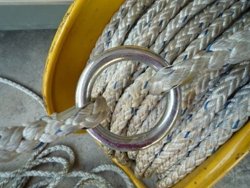 ボートなどの係留に　ドラム巻きロープ ボートなどの係留に ドラム巻きロープ