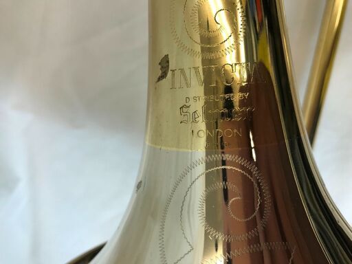 Selmer トロンボーン INVICTA ハードケース マウスピース付き