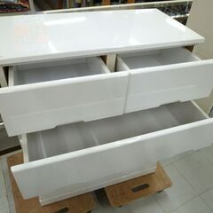 チェスト エナメル調 幅79×奥行40×高さ98.5cm 5段 ホワイト 収納タンス 収納家具 箪笥 苫小牧西店