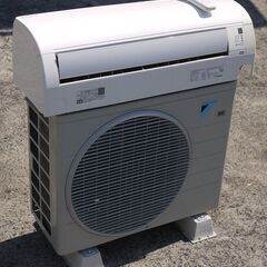 100Vで～6畳までの）東芝 ルームエアコン2.2kw 2017年製 RAS-C225RT 