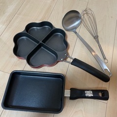 卵焼き器、おたま、泡立て器