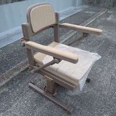 【新品未使用】ポータブルトイレ　あらえ〜る　ウチエ 🍎未使用 介護用ポータブルトイレ あらえーる ウチエ