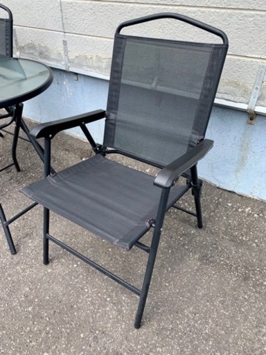 お引取り限定 ニトリ ガラストップ ガーデンテーブルセット チェア2脚 折りたたみ式 フルモン 豊平公園のテーブル その他 の中古あげます 譲ります ジモティーで不用品の処分