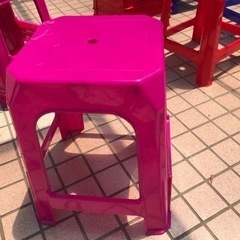 タイ屋台のプラスチック　椅子　14脚