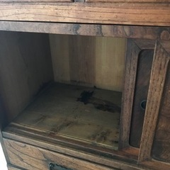 昭和レトロな茶箪笥