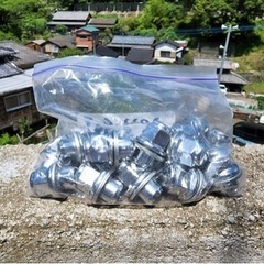 アルファード　タイヤ4本セット