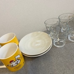 ニトリ　食器（グラス、マグカップ、皿）セット