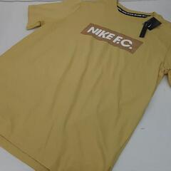 NIKE　XLsize　ナイキ　メンズ　FCTシャツ
