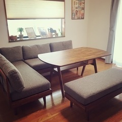 unico スウェラシリーズ ダイニングテーブル