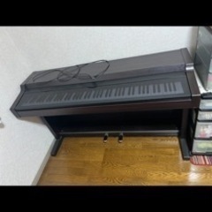 YAMAHA  電子ピアノYDP-200