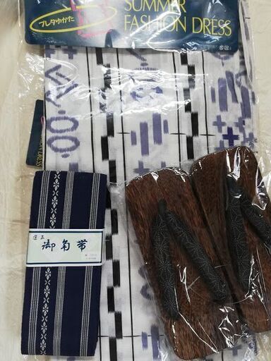 高級メンズゆかた　新品　白地に幾何学模様