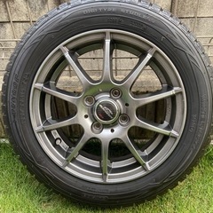 【お話中】スタッドレスタイヤ　ホイール付き４本
