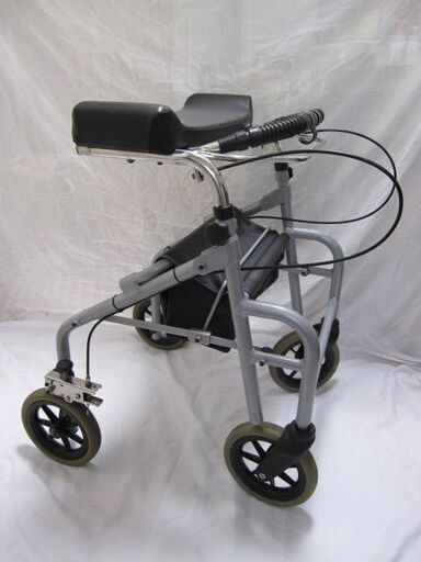 らくらく歩行♪　肘乗せタイプ　本格的 歩行器　格安！　　リハビリ　歩行補助車