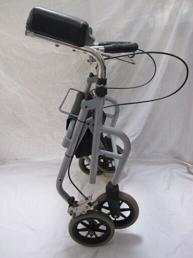 らくらく歩行♪　肘乗せタイプ　本格的 歩行器　格安！　　リハビリ　歩行補助車