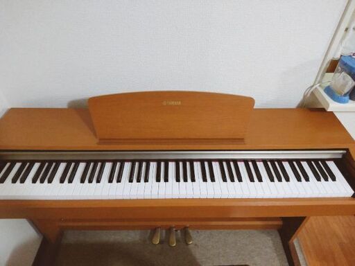 YAMAHA DIGITAL PIANO