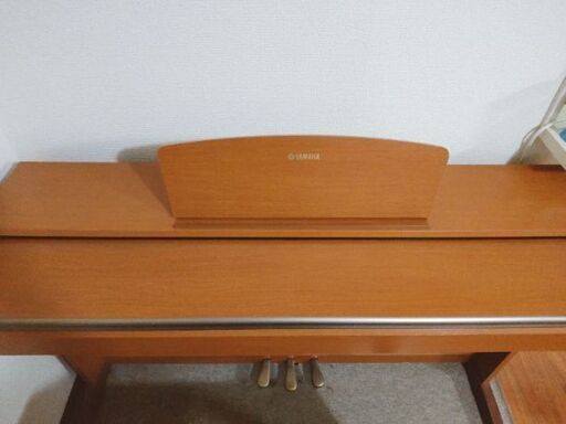 YAMAHA DIGITAL PIANO