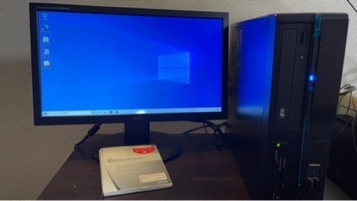 ☆引き取り手決定しました☆【※直接引き取り限定】デスクトップPC デュアルディスプレイ付(まだまだ使えます！)