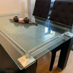 ニトリグラストップダイニングテーブル、スパニッシュチェア4個付き