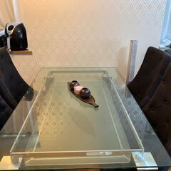 ニトリグラストップダイニングテーブル、スパニッシュチェア4個付き