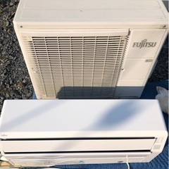 富士通　冷暖房中古エアコン　2014年製