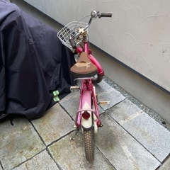 子供用ビーチサイクル型の自転車です。結構な使用感ありますが、故障はしていないです。 − 神奈川県