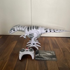 ラジコン　恐竜　ロボザウルス