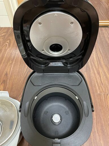 4000円　炊飯器　sr-kt067　ごはんうまっ❕