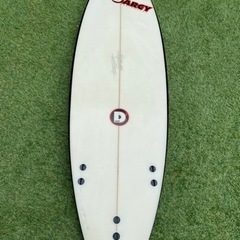 サーフボード　Darcy 
