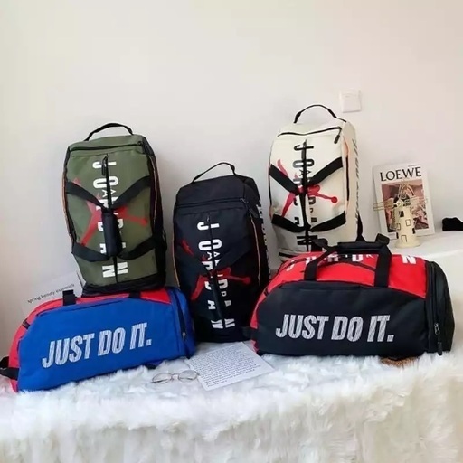 ジョーダン　バッグ　リュック　新品