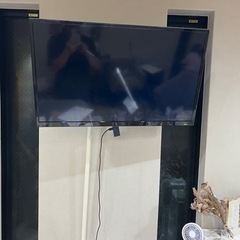 テレビの壁掛け部品です