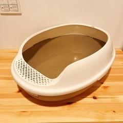 【中古・無料】猫用トイレ 固まる猫砂対応