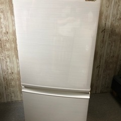シャープ　２ドア冷凍冷蔵庫　１３７Ｌ　２０１９年製　美品