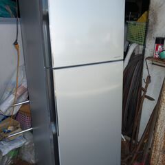 取引中【キレイな冷蔵庫】日立 冷凍冷蔵庫：2ドア 225L