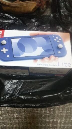 新品任天堂スイッチライト