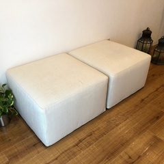 BoConcept ボーコンセプト　オットマン2脚　並べてソファ...